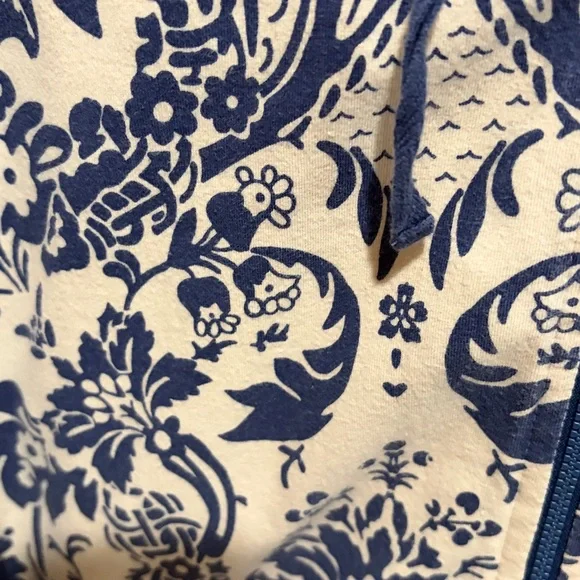Blue and Cream Floral Hoodie - Picture 3 of 3